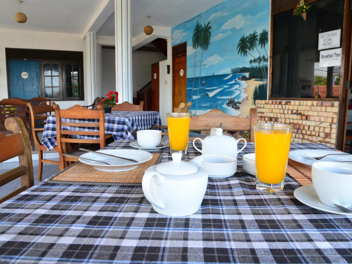 Hotel Happy Tuna Hikkaduwa Exterior foto