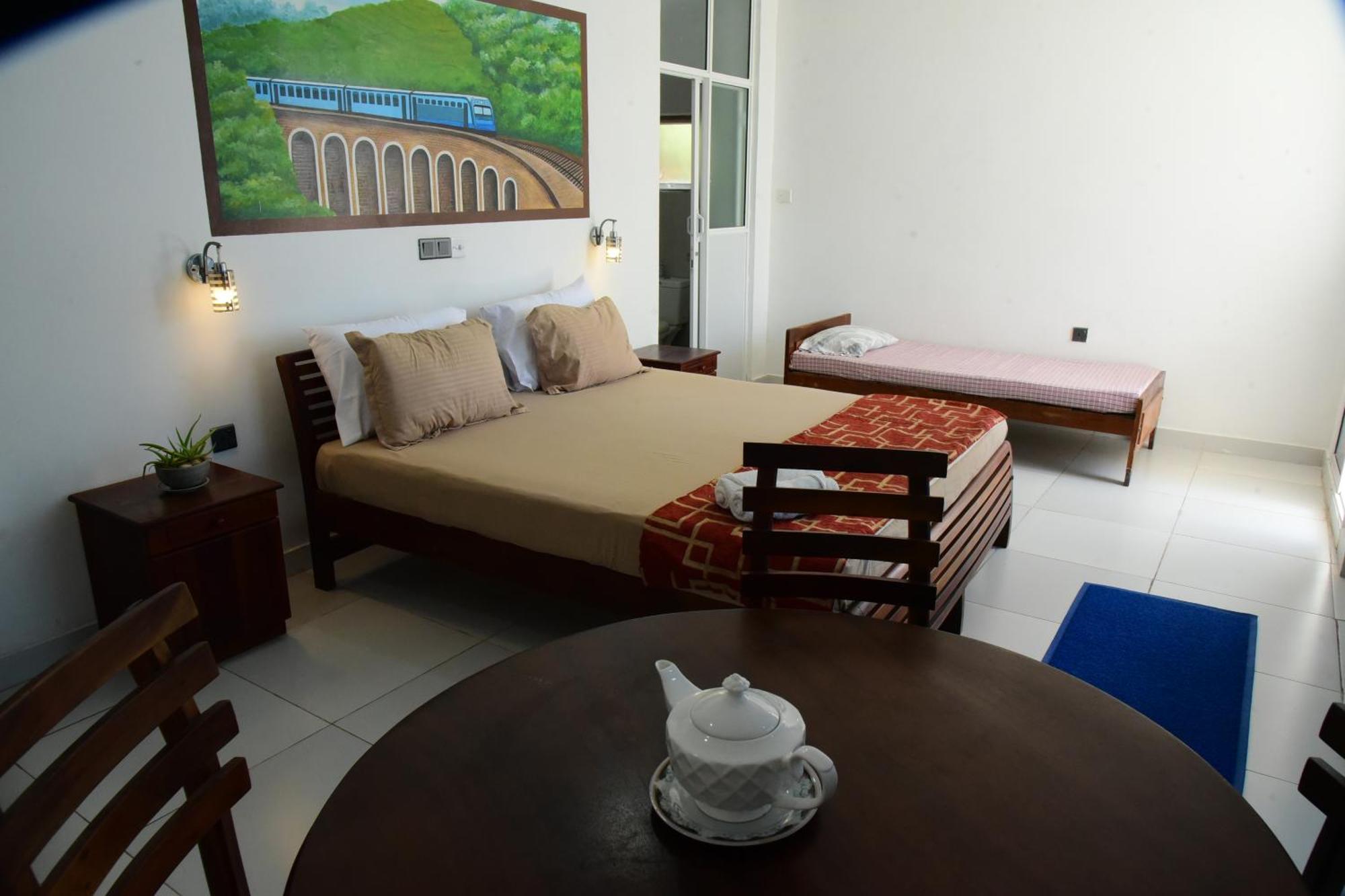 Hotel Happy Tuna Hikkaduwa Exterior foto